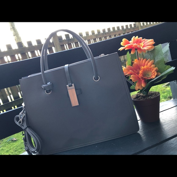Charles and Keith Bag - Picture 7 of 8